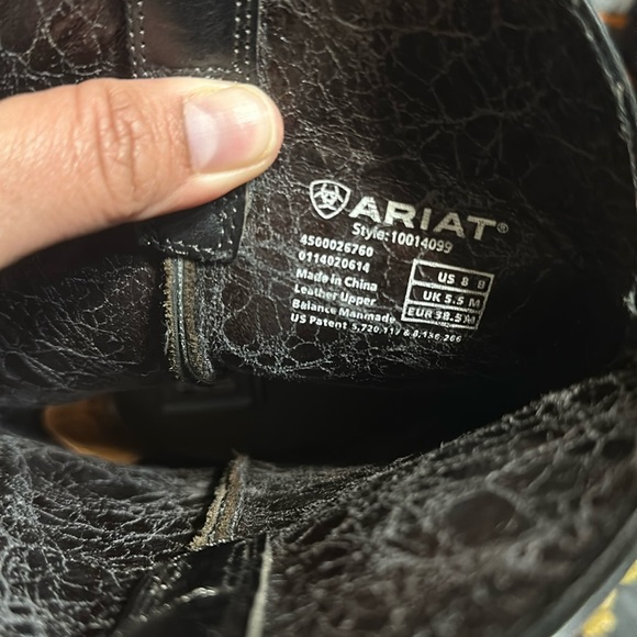 Ariat Cowboy Boots - Picture 5 of 8